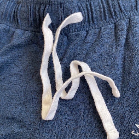 Hollister shorts - Picture 3 of 5